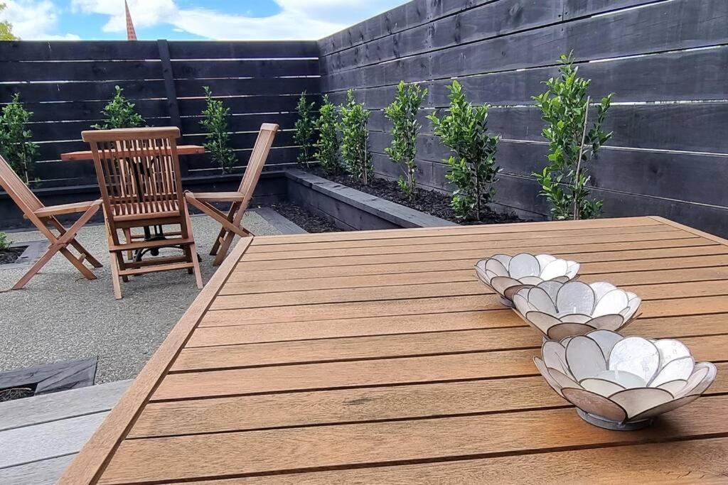 Apartment 5 - Haddin Court - Modern Loft Style เบลนิม ภายนอก รูปภาพ